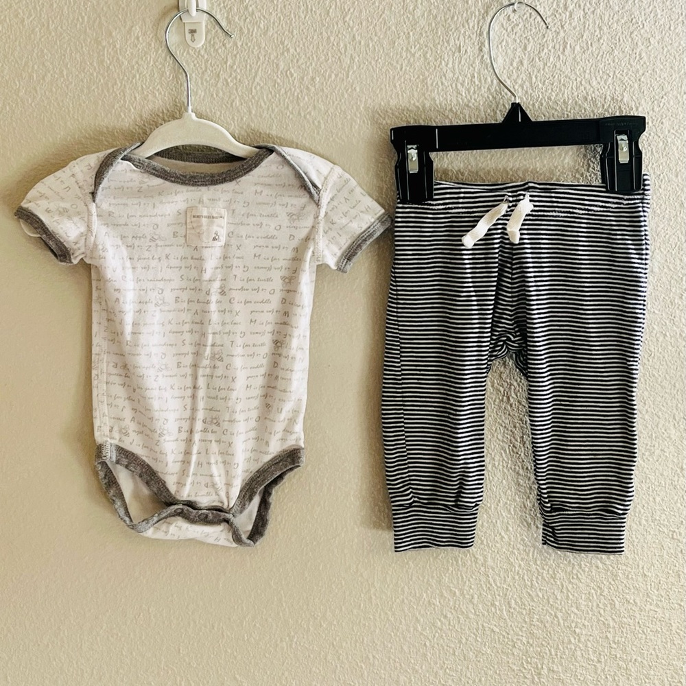 3-6m Burt's bees 🐝 baby organic cotton onesie jogger sweatpants legging outfit